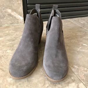 NWT TOMS Kallie Wedge Bootie | Pavement Grey
